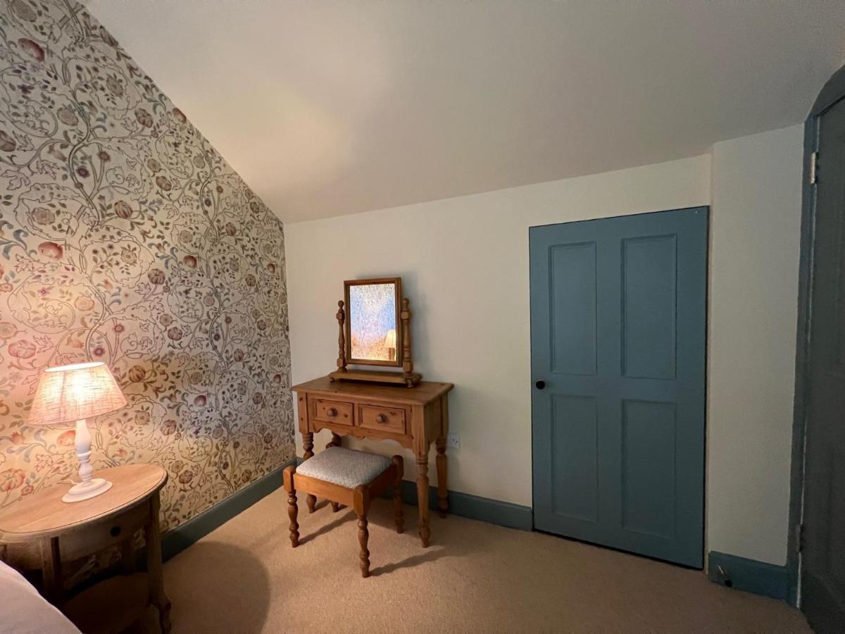 Quaint Self Contained Cottage Near Edinburgh. Loanhead Εξωτερικό φωτογραφία